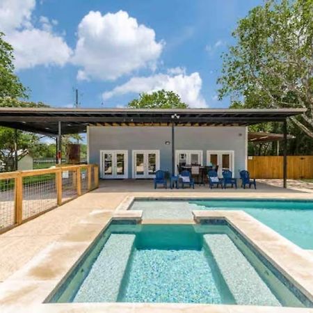 5 Bdrm Home On 2 Acres Mins To Wineries Private Heated Pool And Hot Tub Johnson City Exterior photo